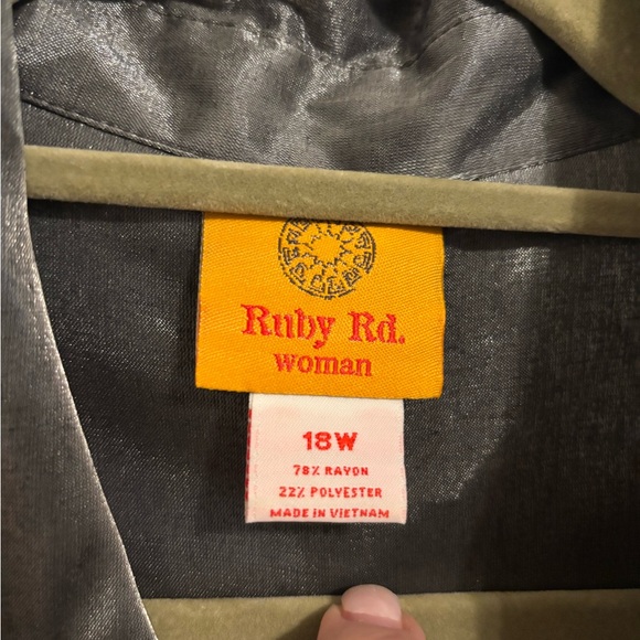 Ruby Rd. Metallic Silver Button-Up Jacket 18W - Picture 3 of 3